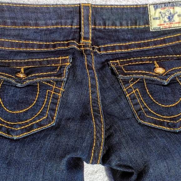 Cloths - Picture 3 of 4